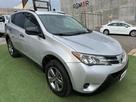 Toyota RAV4 LE usado (2015) color Blanco precio $259,999