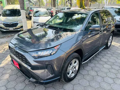 Toyota RAV4 LE usado (2024) color Gris financiado en mensualidades(enganche $147,544 mensualidades desde $13,105)