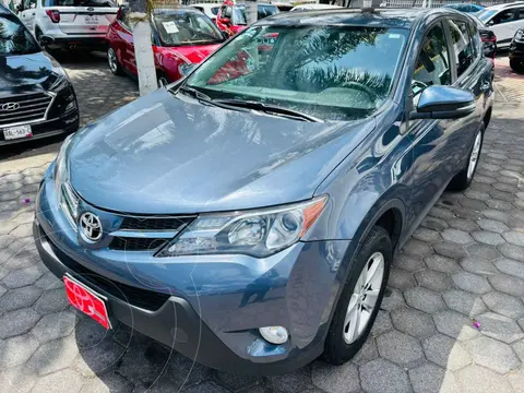 Toyota RAV4 XLE 4WD usado (2014) color Azul precio $217,000