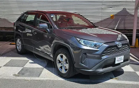 foto Toyota RAV4 LE usado (2020) color Gris Oscuro precio $460,000
