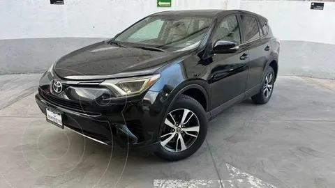 Toyota RAV4 XLE 4WD usado (2017) color Negro precio $369,000