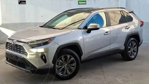 Toyota RAV4 Limited usado (2022) color Plata precio $599,000