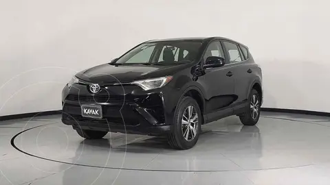 Toyota RAV4 LE usado (2017) color Negro precio $350,999