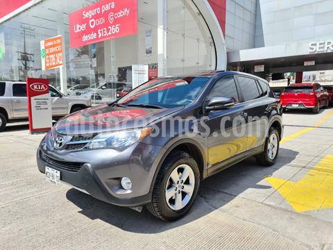 foto Toyota RAV4 XLE usado (2014) precio $239,000
