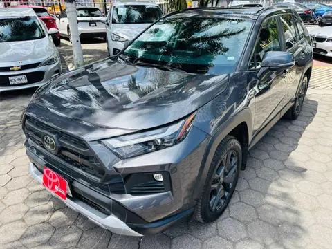 Toyota RAV4 Adventure usado (2024) color Gris precio $597,000