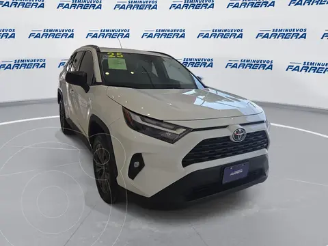 Toyota RAV4 XLE usado (2025) color Blanco financiado en mensualidades(enganche $148,400 mensualidades desde $12,309)