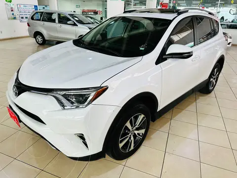 Toyota RAV4 XLE usado (2016) color Blanco financiado en mensualidades(enganche $91,750 mensualidades desde $9,469)