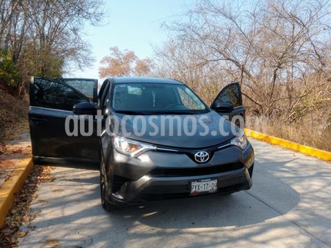 Toyota RAV4 LE usado (2016) color Gris precio $270,000