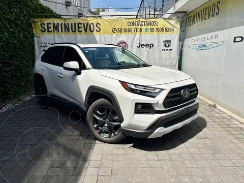 Toyota RAV4 Adventure usado (2024) color Blanco financiado en mensualidades(enganche $264,594 mensualidades desde $11,367)
