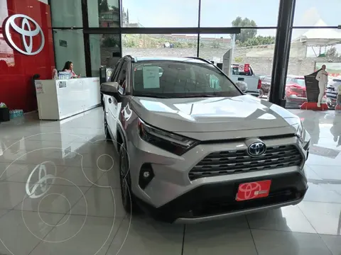 Toyota RAV4 Limited usado (2022) color plateado precio $706,000