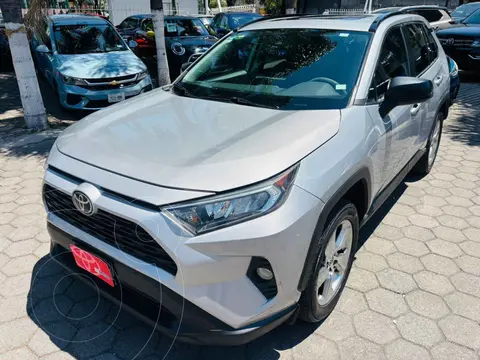 Toyota RAV4 XLE usado (2021) color Plata financiado en mensualidades(enganche $107,231 mensualidades desde $9,525)