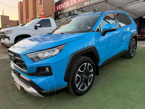 Toyota RAV4 Adventure usado (2021) color Blanco precio $529,999