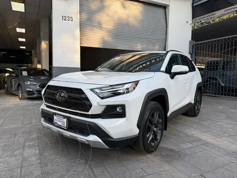 Toyota RAV4 Adventure usado (2024) color Blanco precio $595,000