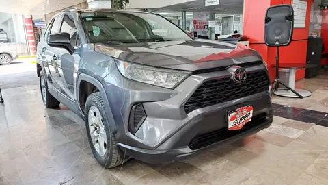 Toyota RAV4 LE usado (2021) color Gris Oscuro financiado en mensualidades(enganche $183,502 mensualidades desde $7,721)