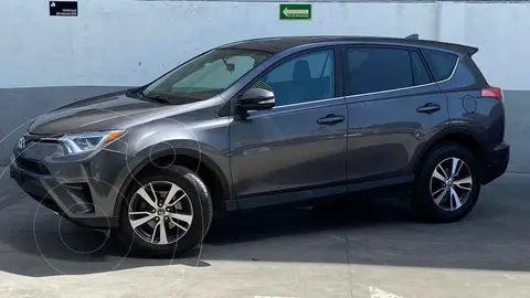 foto Toyota RAV4 XLE usado (2018) color Gris precio $419,000