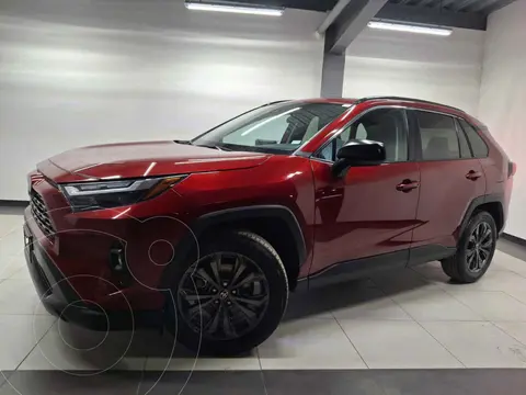 Toyota RAV4 XLE usado (2023) color Rojo financiado en mensualidades(enganche $112,200 mensualidades desde $11,068)