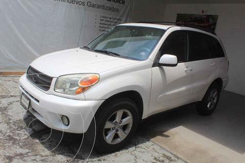 Toyota RAV4 2.4L Limited usado (2005) color Blanco precio $119,000