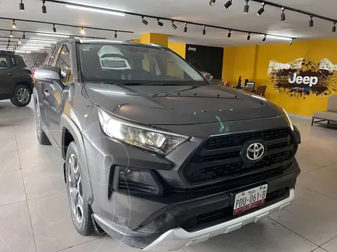 Toyota RAV4 Adventure usado (2020) color plateado precio $389,000