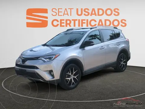 Toyota RAV4 SE 4WD usado (2018) color Plata financiado en mensualidades(enganche $80,618 mensualidades desde $10,487)