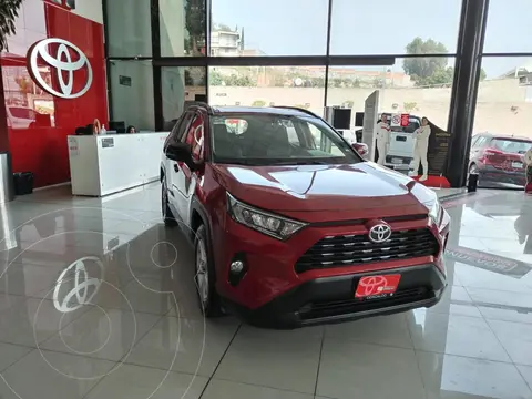 Toyota RAV4 XLE usado (2020) color Rojo precio $399,000