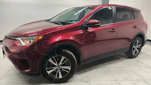 Toyota RAV4 XLE usado (2018) color Rojo financiado en mensualidades(enganche $85,800 mensualidades desde $8,464)