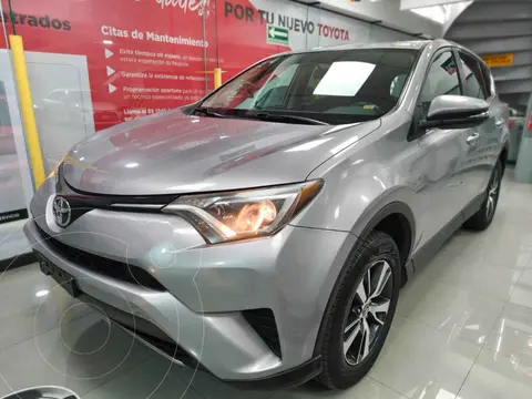 Toyota RAV4 XLE Plus 4WD usado (2017) color Plata financiado en mensualidades(enganche $64,900 mensualidades desde $6,402)