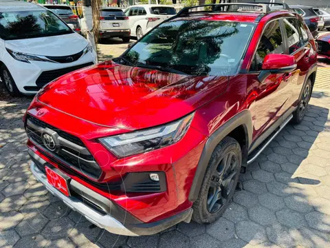 Toyota RAV4 Adventure usado (2022) color Rojo precio $527,000