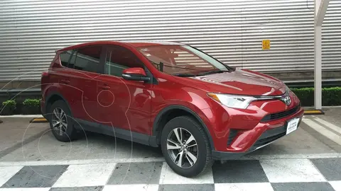 Toyota RAV4 XLE Plus 4WD usado (2018) color Rojo precio $460,000