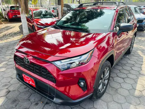 Toyota RAV4 XLE usado (2022) color Rojo financiado en mensualidades(enganche $128,194 mensualidades desde $11,387)