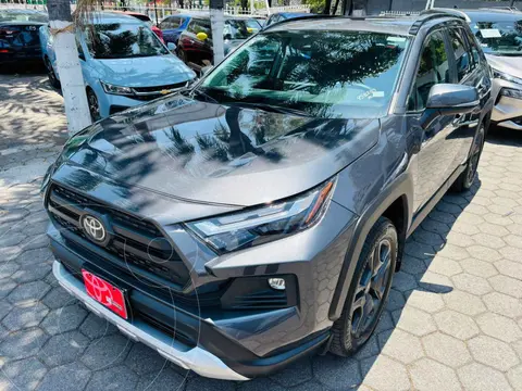Toyota RAV4 Adventure usado (2024) color Gris precio $597,000