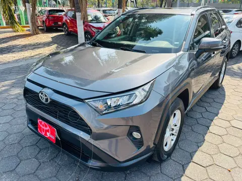 Toyota RAV4 XLE 4WD usado (2020) color Gris financiado en mensualidades(enganche $107,231 mensualidades desde $9,525)