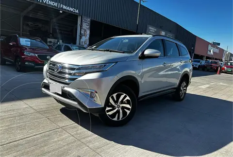 Toyota Rush 1.5L XLI Aut usado (2023) color Plata financiado en cuotas(pie $3.000.000)