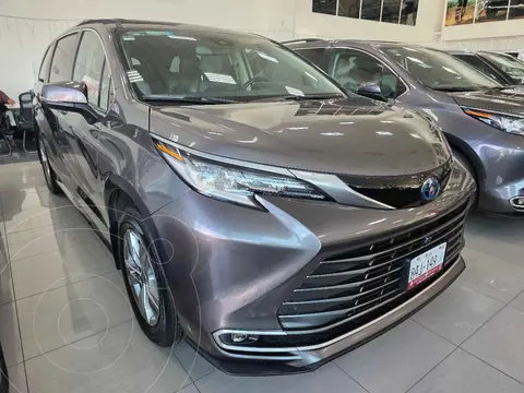 Toyota Sienna HEV Limited usado (2022) color Gris precio $760,000