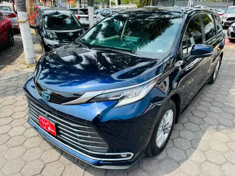 Toyota Sienna HEV Limited usado (2022) color Azul financiado en mensualidades(enganche $203,981 mensualidades desde $18,118)