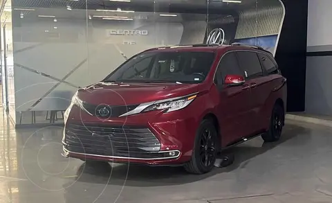 Toyota Sienna HEV Limited usado (2022) color Vino Tinto precio $849,900