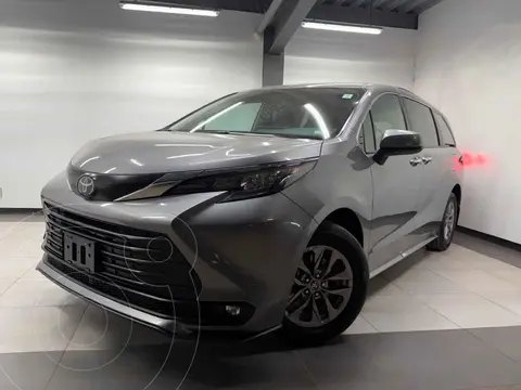 Toyota Sienna HEV XLE usado (2026) color Gris precio $967,395