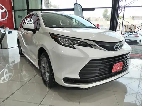 Toyota Sienna HEV LE usado (2021) color Blanco precio $589,000