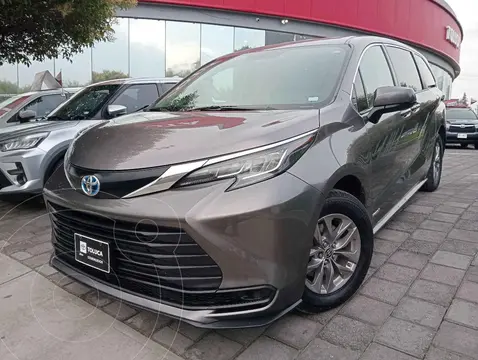Toyota Sienna HEV LE usado (2021) color Gris financiado en mensualidades(enganche $195,919 mensualidades desde $20,849)