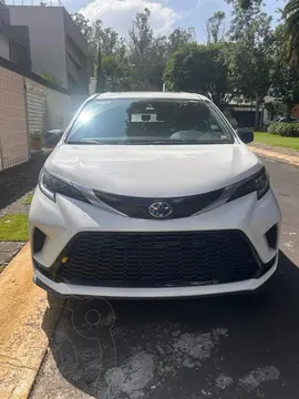 Toyota Sienna HEV XSE usado (2024) color Blanco precio $795,000
