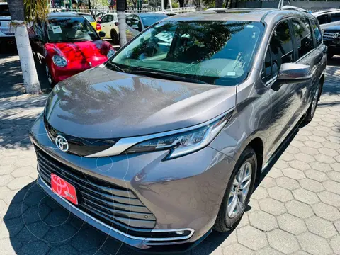 Toyota Sienna HEV Limited usado (2021) color Gris financiado en mensualidades(enganche $184,631 mensualidades desde $16,399)