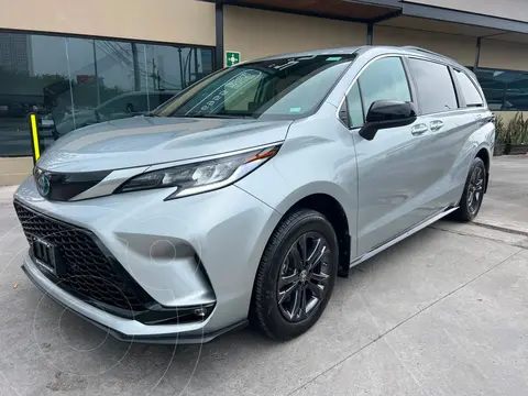Toyota Sienna HEV Limited usado (2024) color Gris precio $849,800
