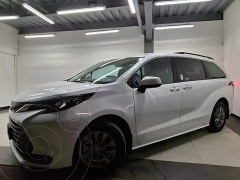 Toyota Sienna HEV XLE usado (2026) color Blanco precio $967,395