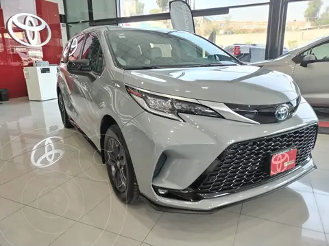 Toyota Sienna HEV XSE usado (2024) color Gris precio $955,000