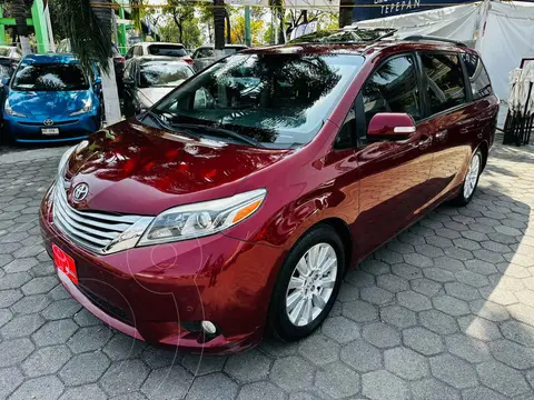 Toyota Sienna Limited 3.5L usado (2017) color Vino Tinto financiado en mensualidades(enganche $131,750 mensualidades desde $9,717)