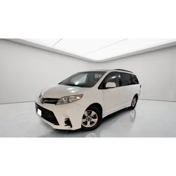 Toyota Sienna LE 3.5L usado (2019) color Blanco precio $385,000