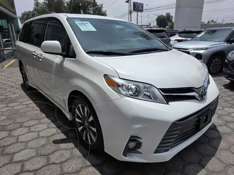 Toyota Sienna Limited 3.5L usado (2019) color Blanco financiado en mensualidades(enganche $142,438 mensualidades desde $12,027)