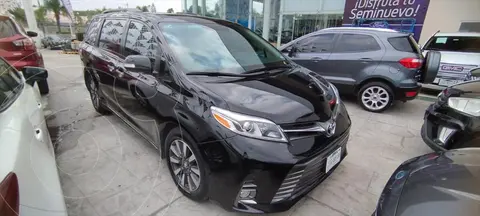 Toyota Sienna Limited usado (2020) color Negro precio $739,000