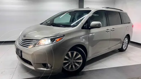Toyota Sienna Limited 3.5L usado (2015) color Caf financiado en mensualidades(enganche $71,500 mensualidades desde $7,053)