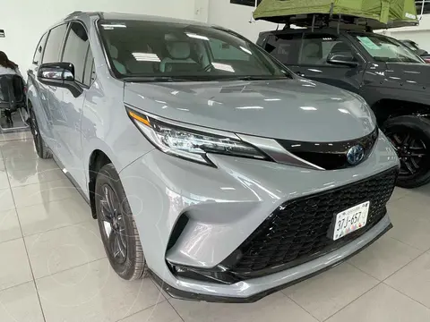 Toyota Sienna XLE Piel usado (2024) color Gris financiado en mensualidades(enganche $255,312 mensualidades desde $21,558)
