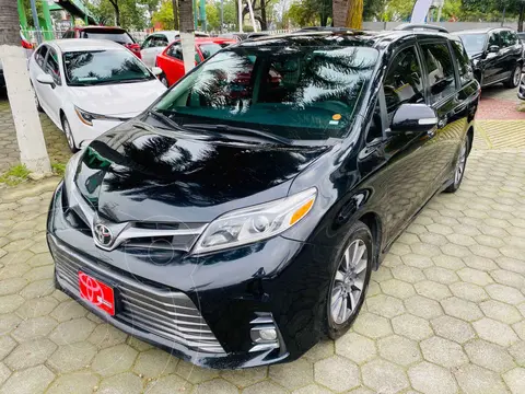 Toyota Sienna Limited 3.5L usado (2019) color Negro precio $437,000